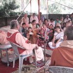 Srila Gurudev giving darshan